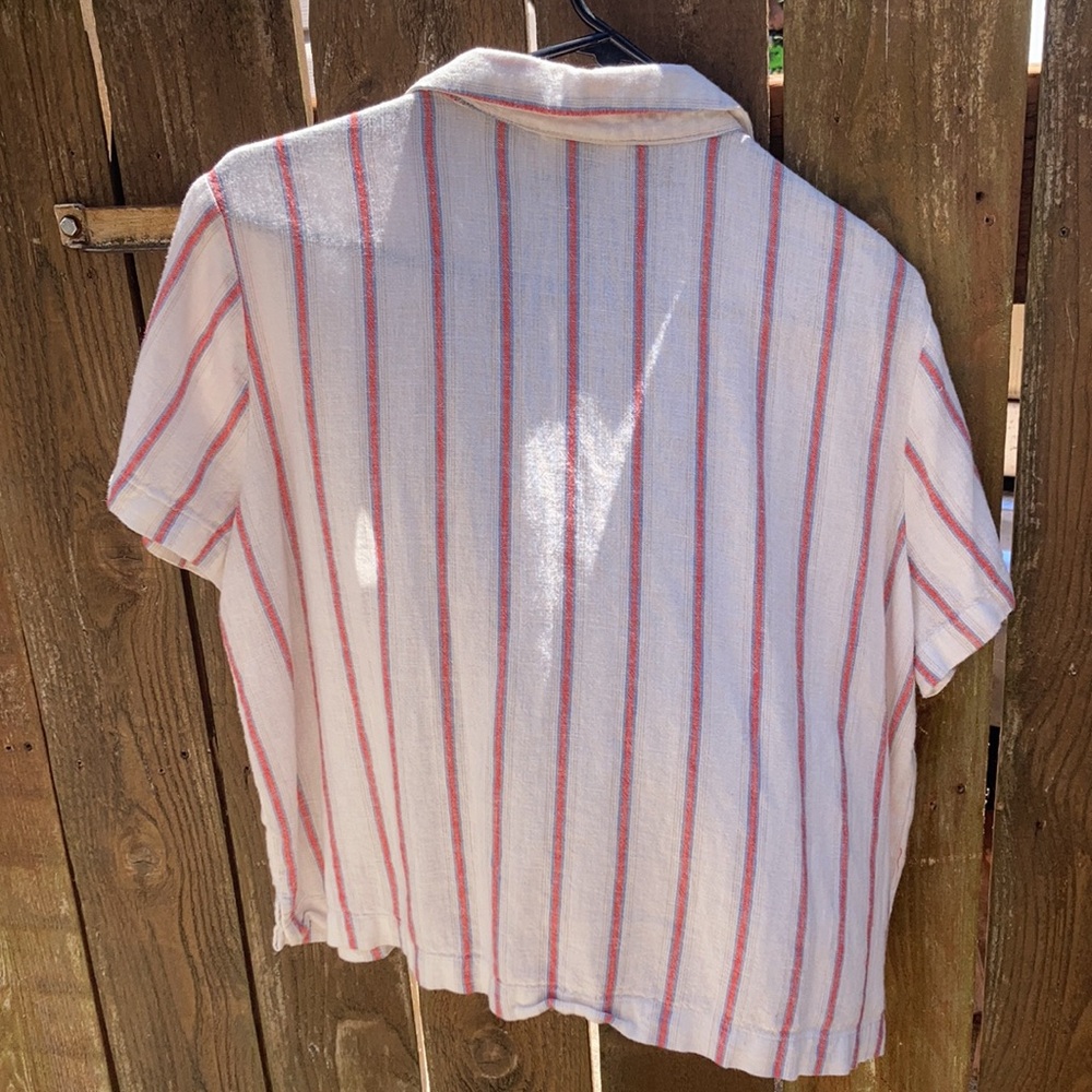 Universal Thread Top - Picture 2 of 3
